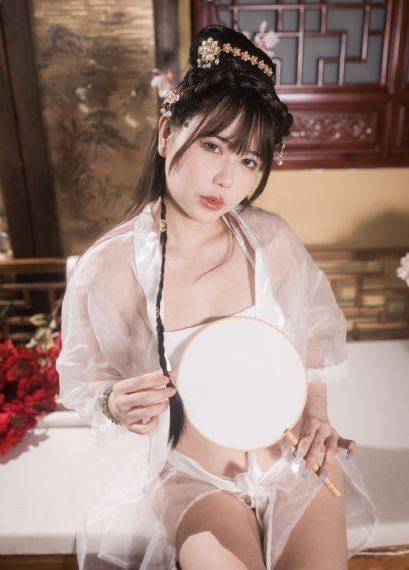美女少妇av_720电影完整版在线观看