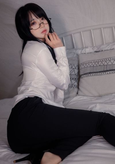 久久少妇电影_高清无删减在线观看