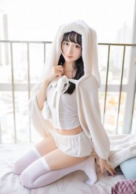 亚洲国产第一区二区香蕉日日_720超清免费观看